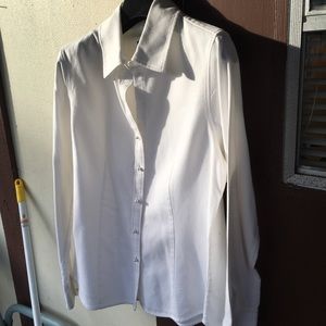 Talbots women’s white poplin shirt size 12